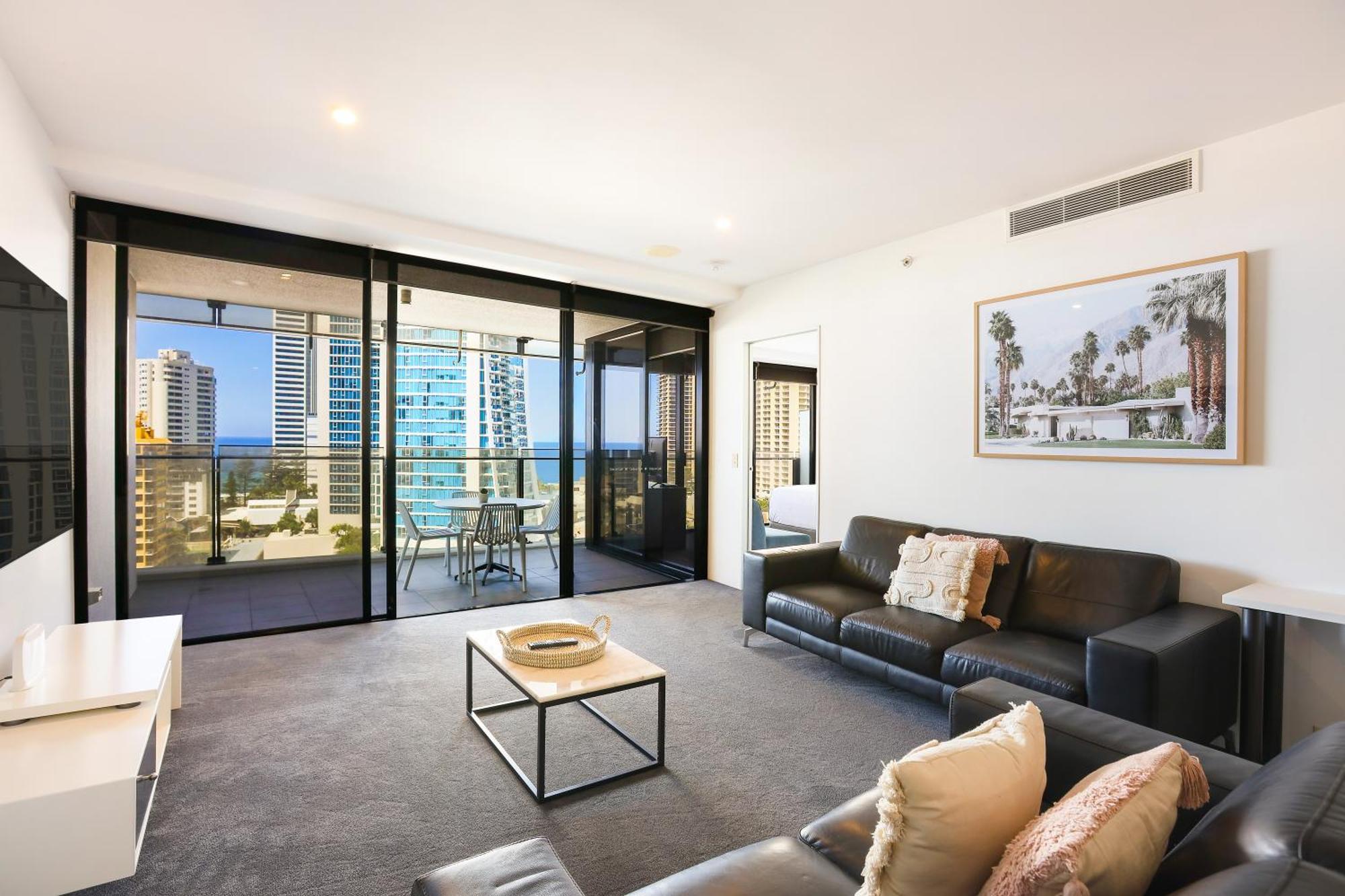 Circle On Cavill 2, 3, 4 & 5 Bedroom Skyhomes & Sub Penthouses By Gold Coast Holidays Exteriör bild