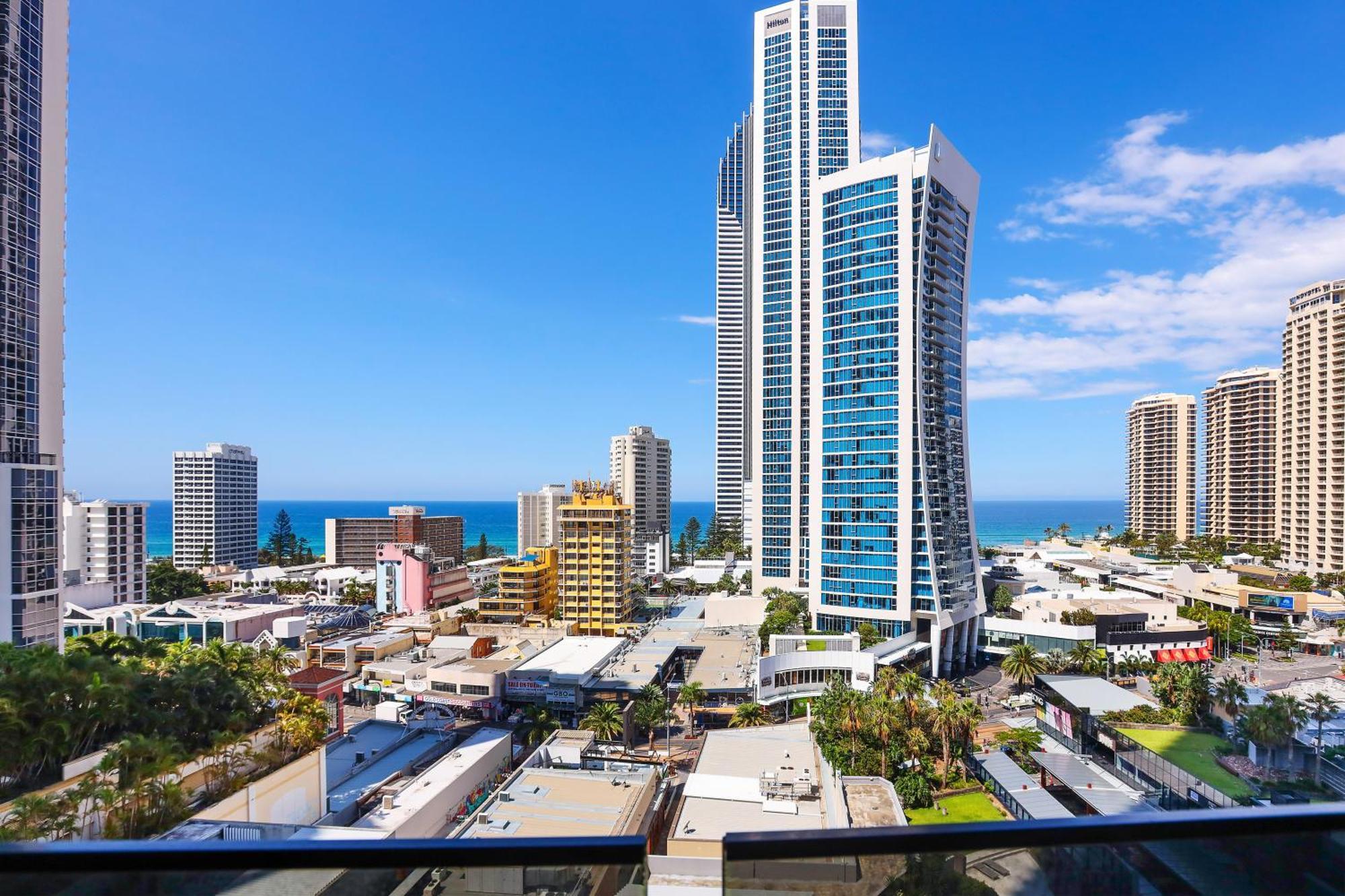 Circle On Cavill 2, 3, 4 & 5 Bedroom Skyhomes & Sub Penthouses By Gold Coast Holidays Exteriör bild