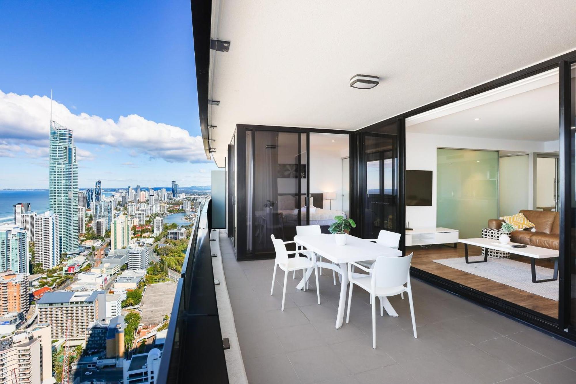 Circle On Cavill 2, 3, 4 & 5 Bedroom Skyhomes & Sub Penthouses By Gold Coast Holidays Exteriör bild